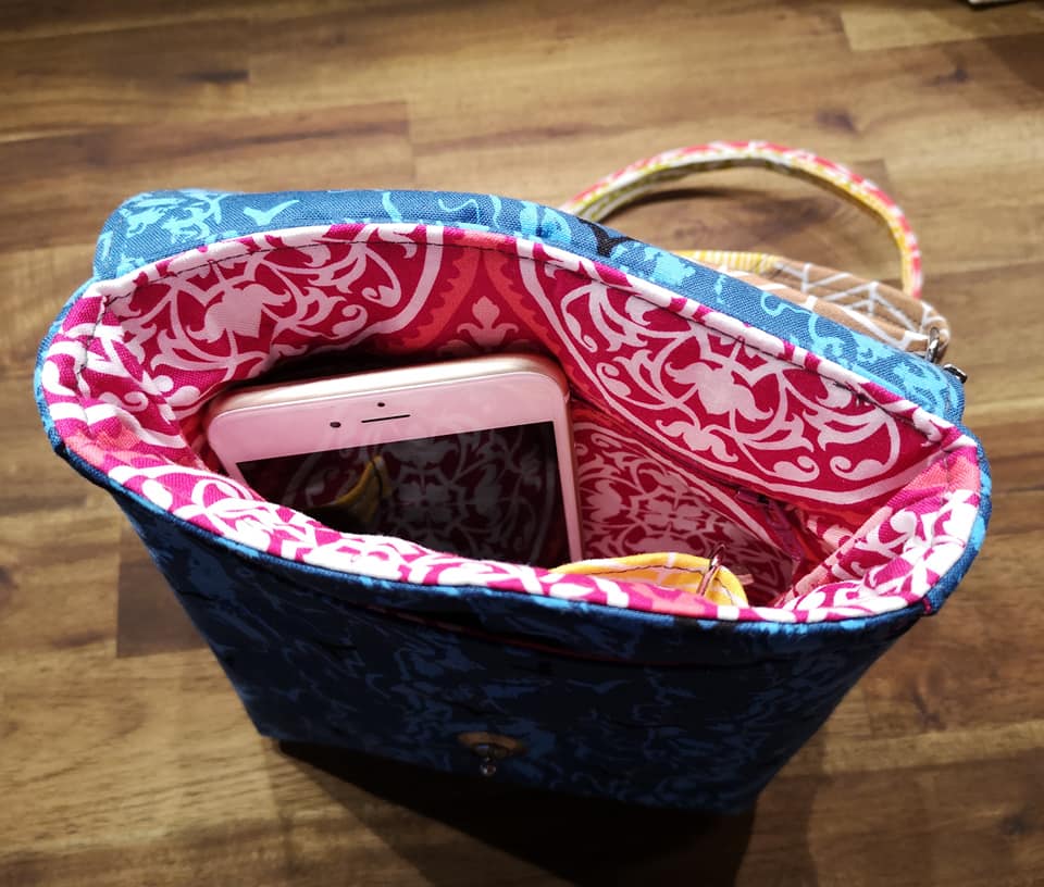 The Crossbody Bag PDF Sewing Pattern interior view