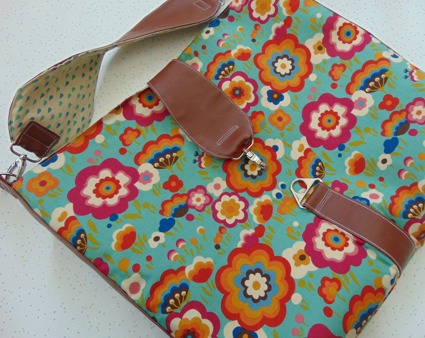 The Reversible Hobo Bag sewing Pattern