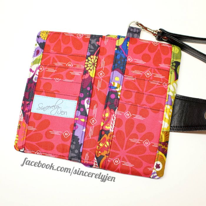 Pearl Wallet Clutch Sewing Pattern made by Jenny - interior view