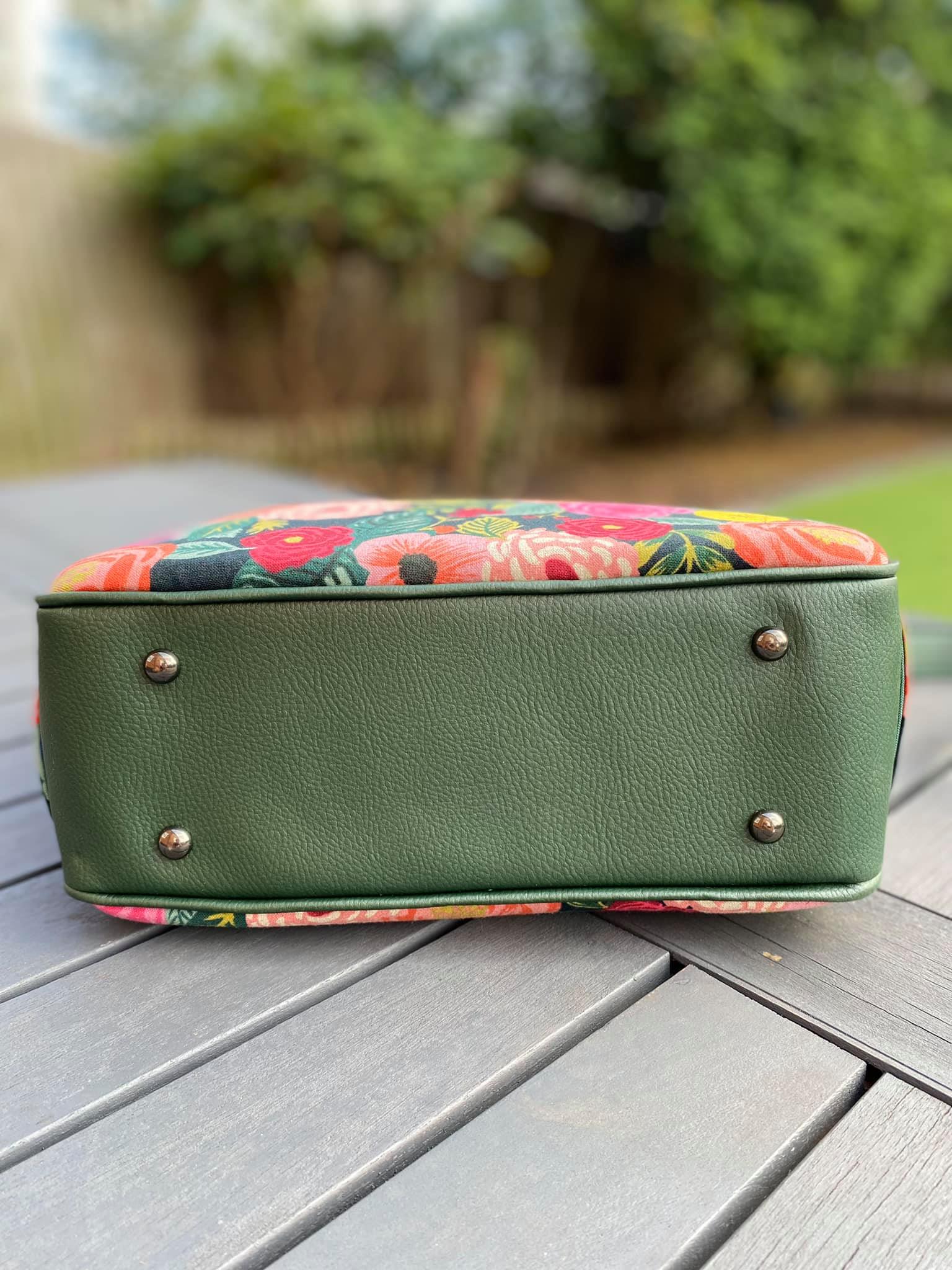 Piped Pocket Tote PDF Sewing Pattern  bottom view