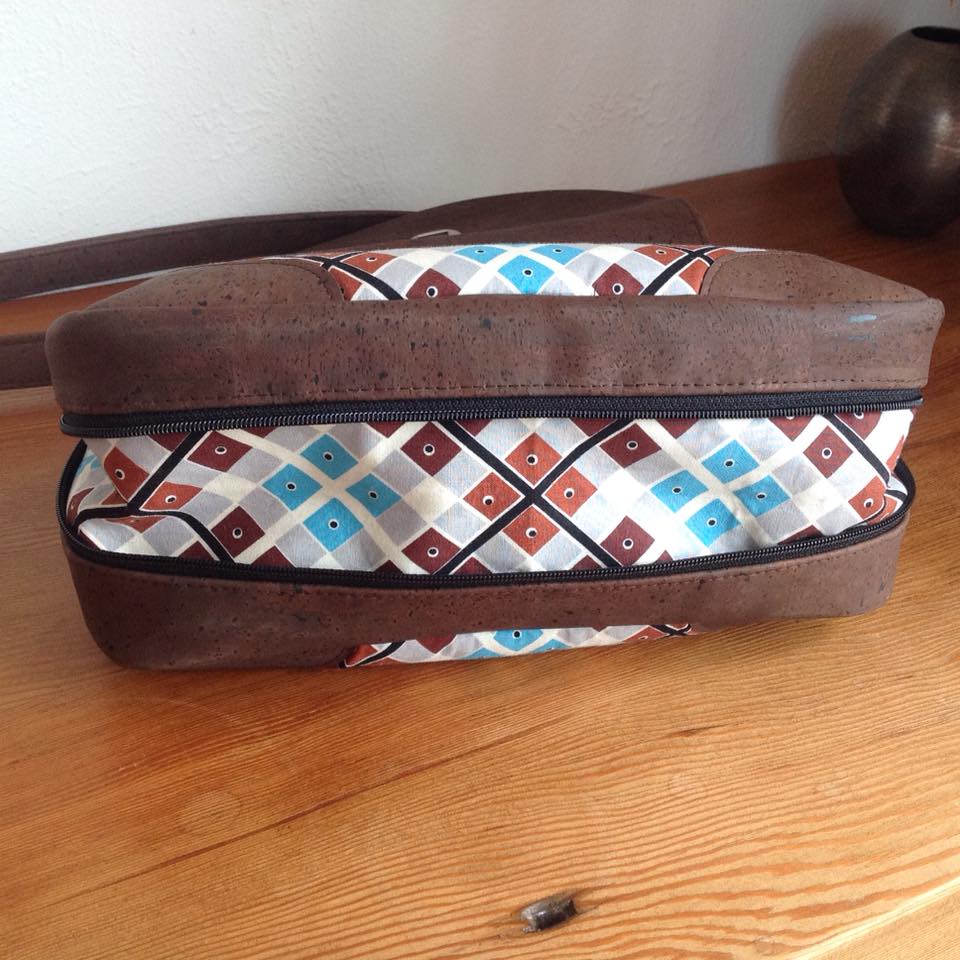 Sadie Expandable Bag Sewing Pattern zip view