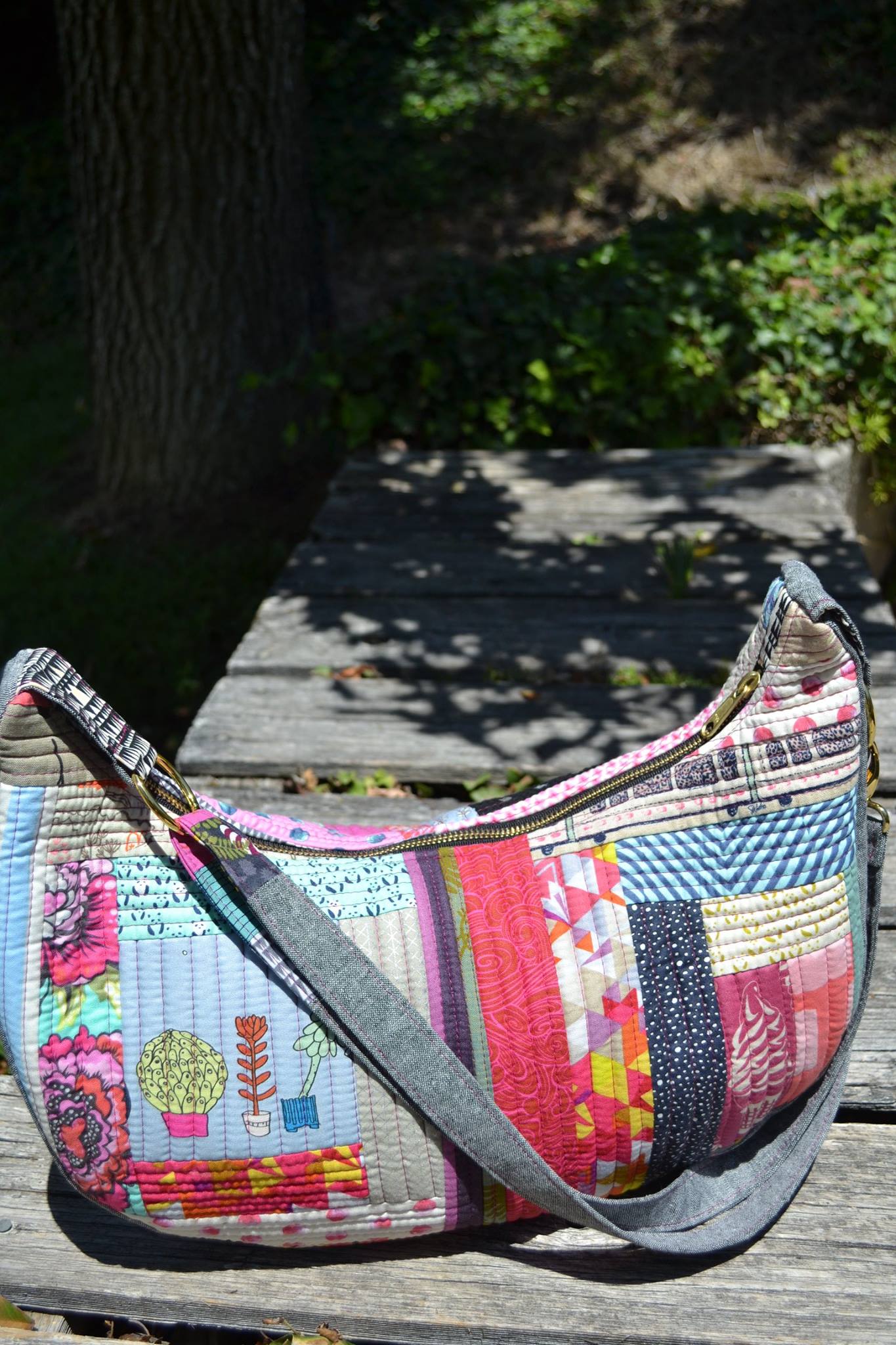 Sheena Hobo Bag Sewing Pattern made by Crystal Chadwick patchwork fabric