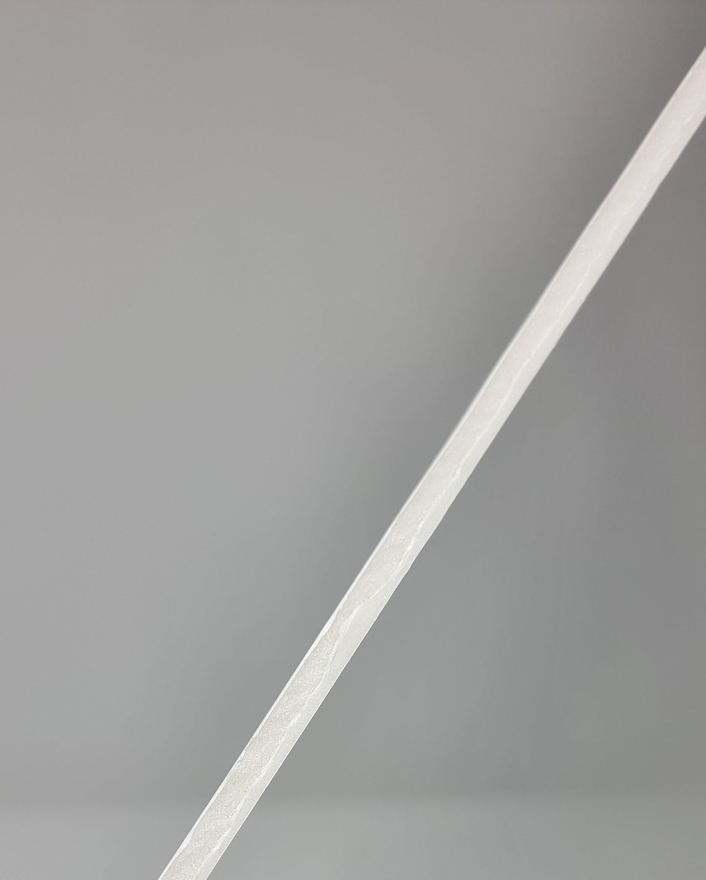 Side profile view of foam core board bag base