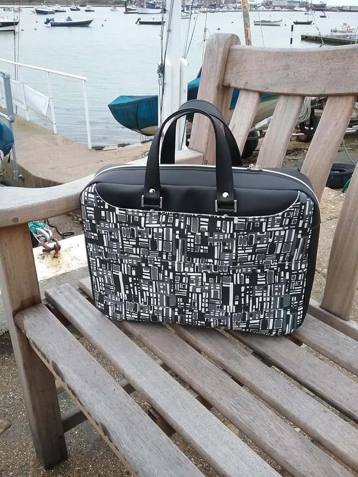 Side Hustle PDF Sewing Pattern contrast black and white fabric