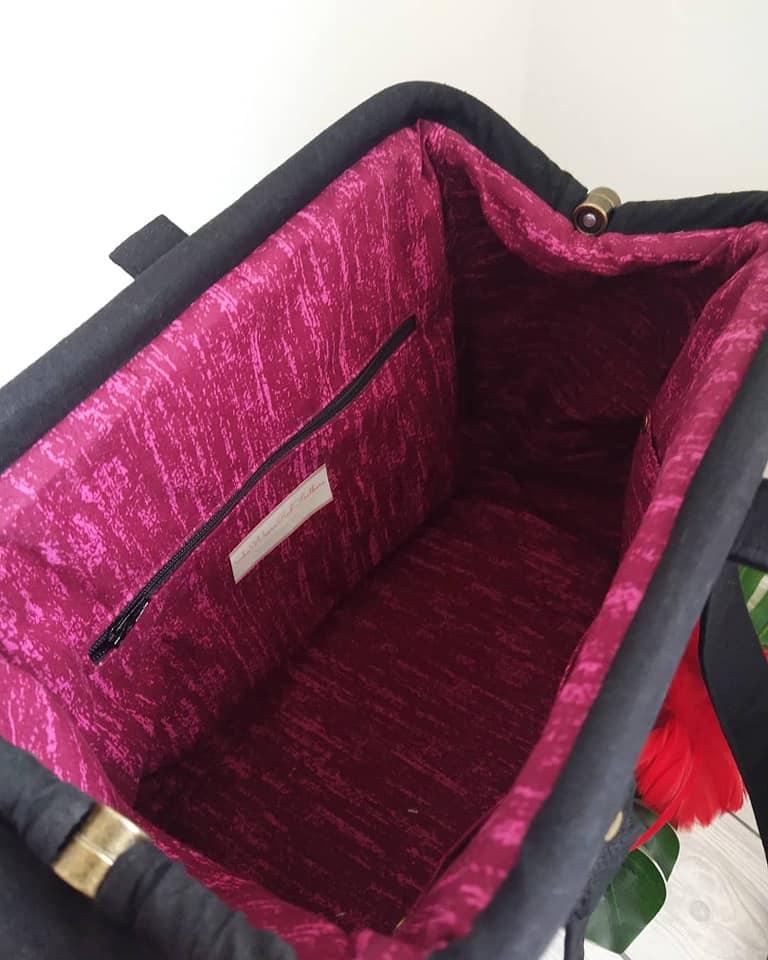 The Companion Carpet Bag sewing pattern by Mrs H made by - She wears red feathers Lynn Potts interior