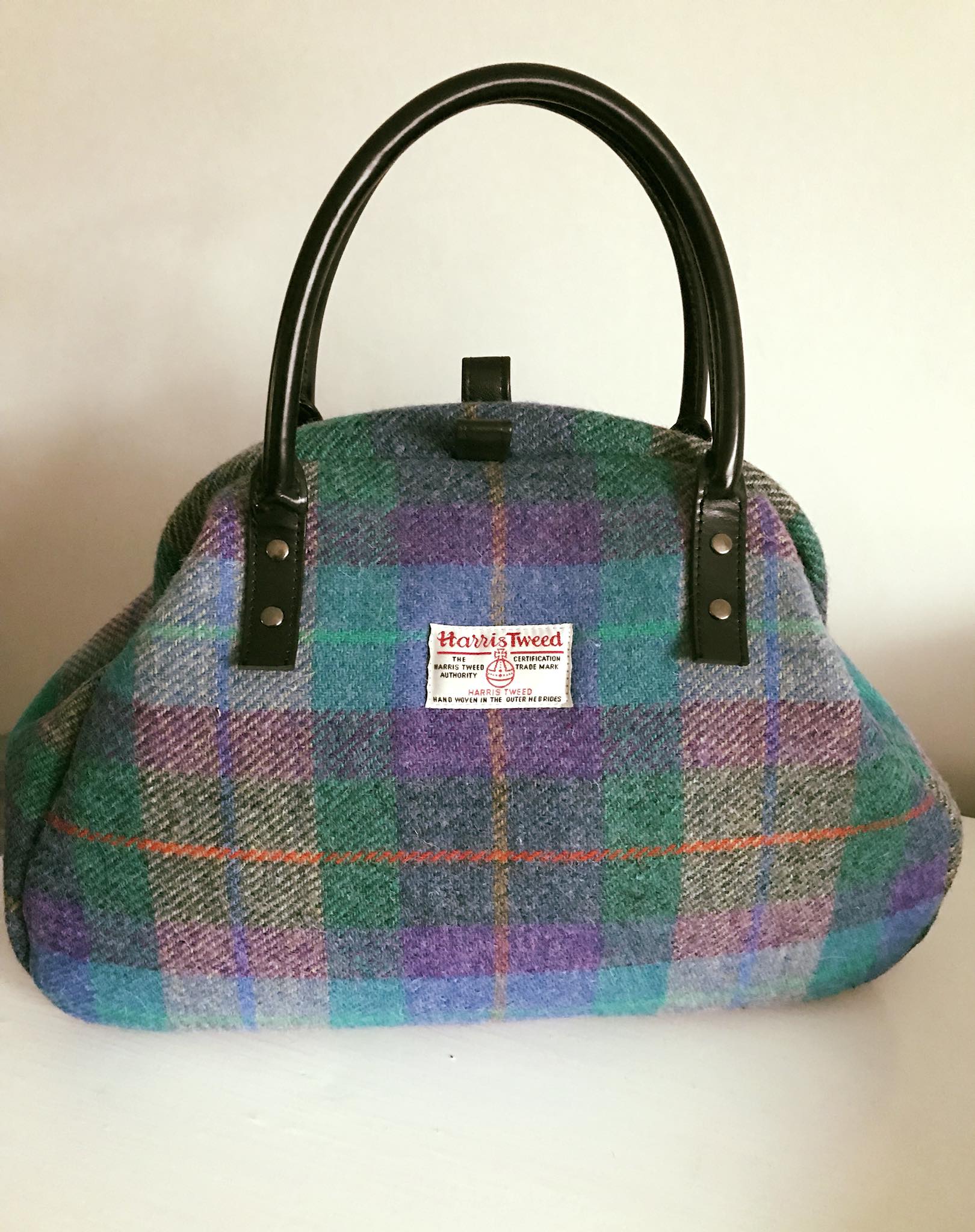 The Companion Carpet Bag sewing pattern by Mrs H made by Desra Brown tweed fabric