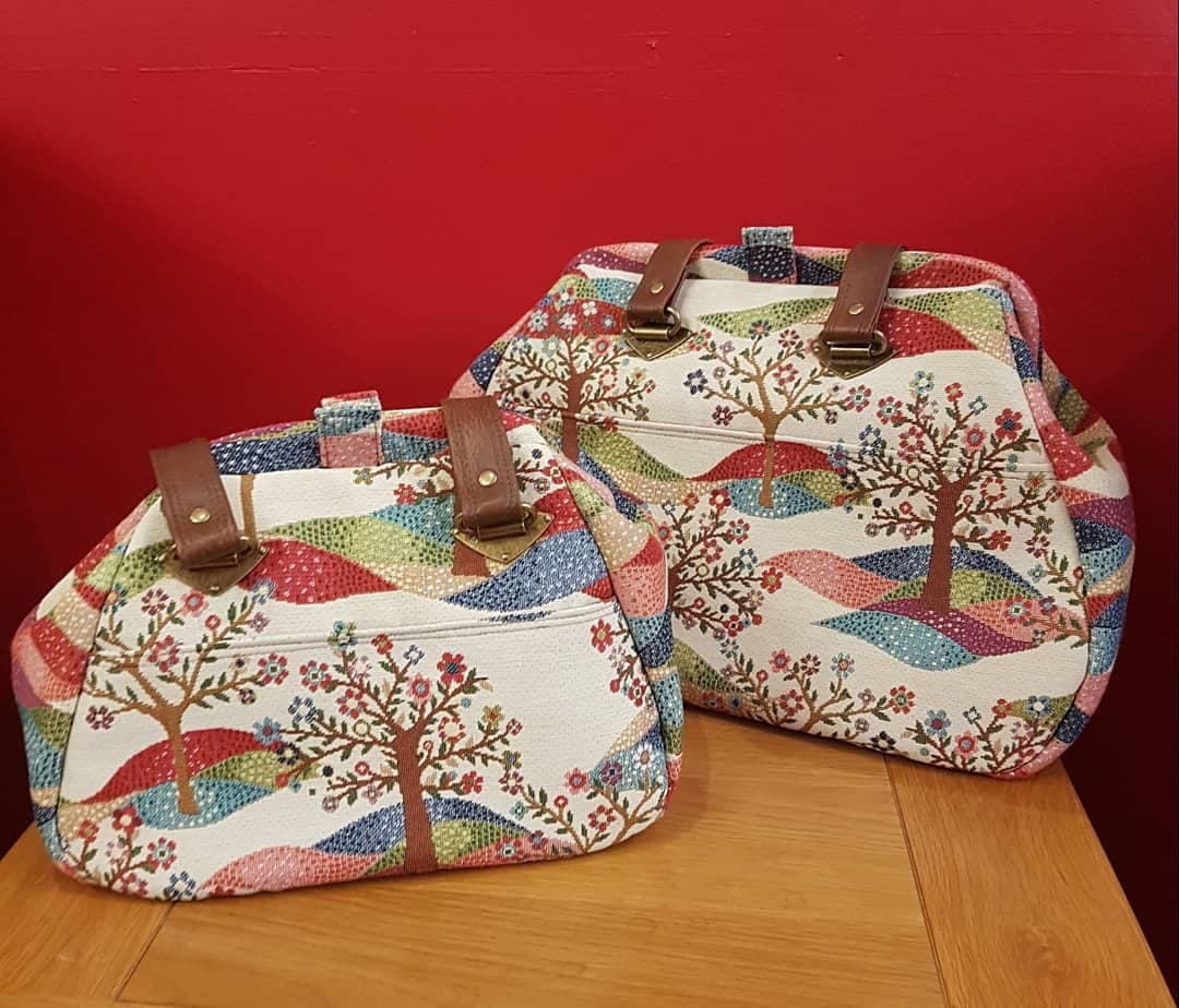 The Companion Carpet Bag sewing pattern by Mrs H made by Lynnes selection