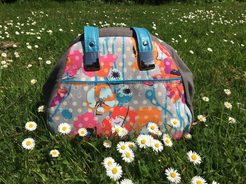 The Companion Carpet Bag sewing pattern by Mrs H made by Sew Evey