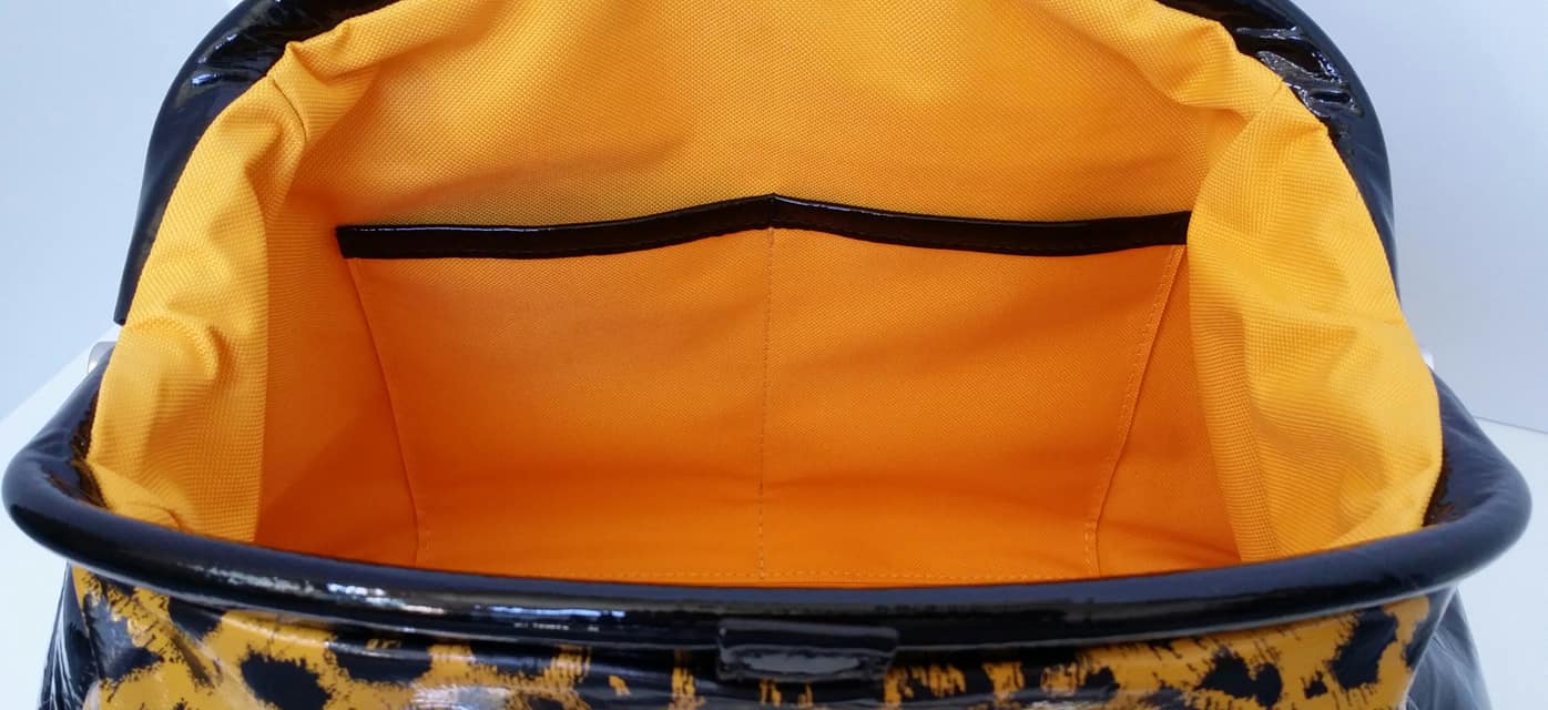 The Companion Carpet Bag sewing pattern by Mrs H made by Susan McQuone - pocket view