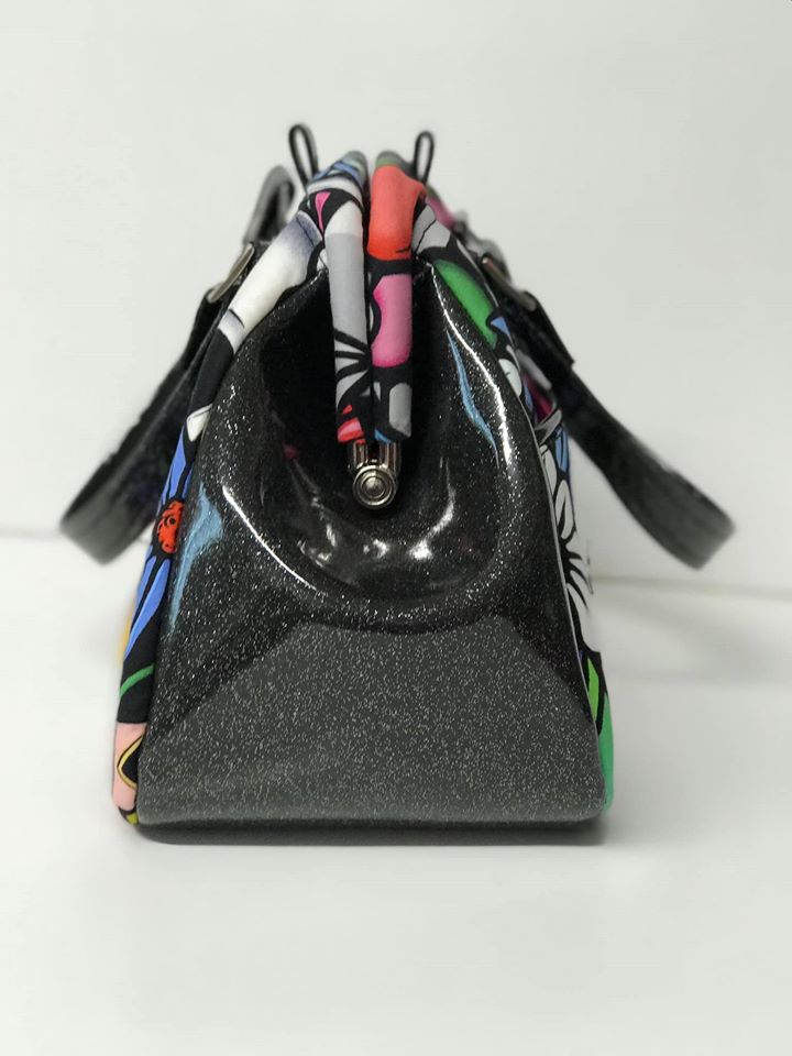 The Companion Carpet Bag sewing pattern by Mrs H side view by Desra Brown