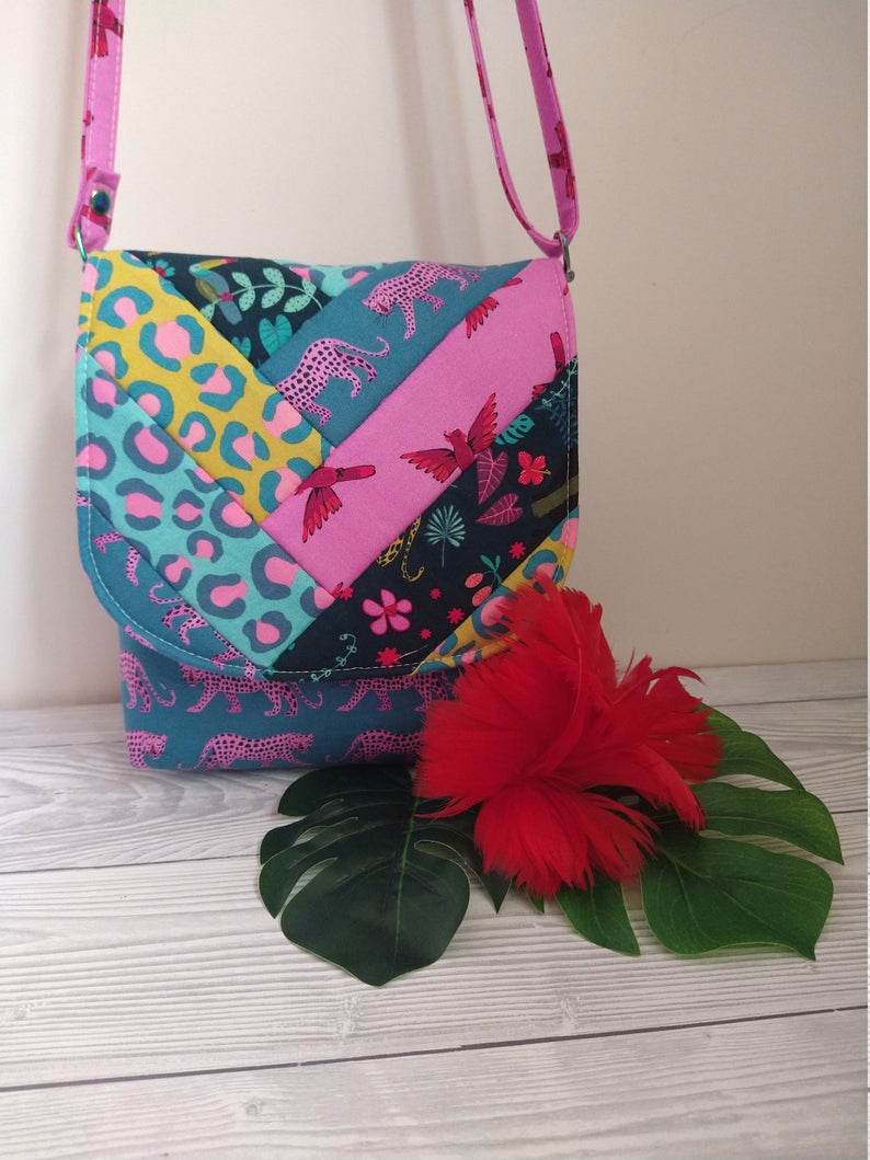 The Crossbody Bag PDF Sewing Pattern contrast fabric