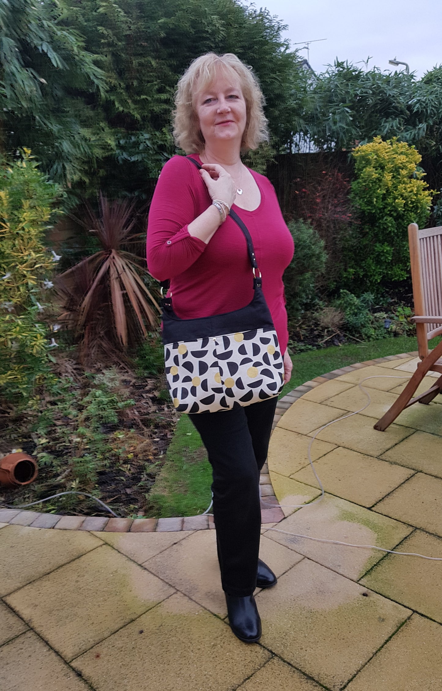 The Ring Sling by Sewing Patterns by Mrs H sewn by Lynne's Selections