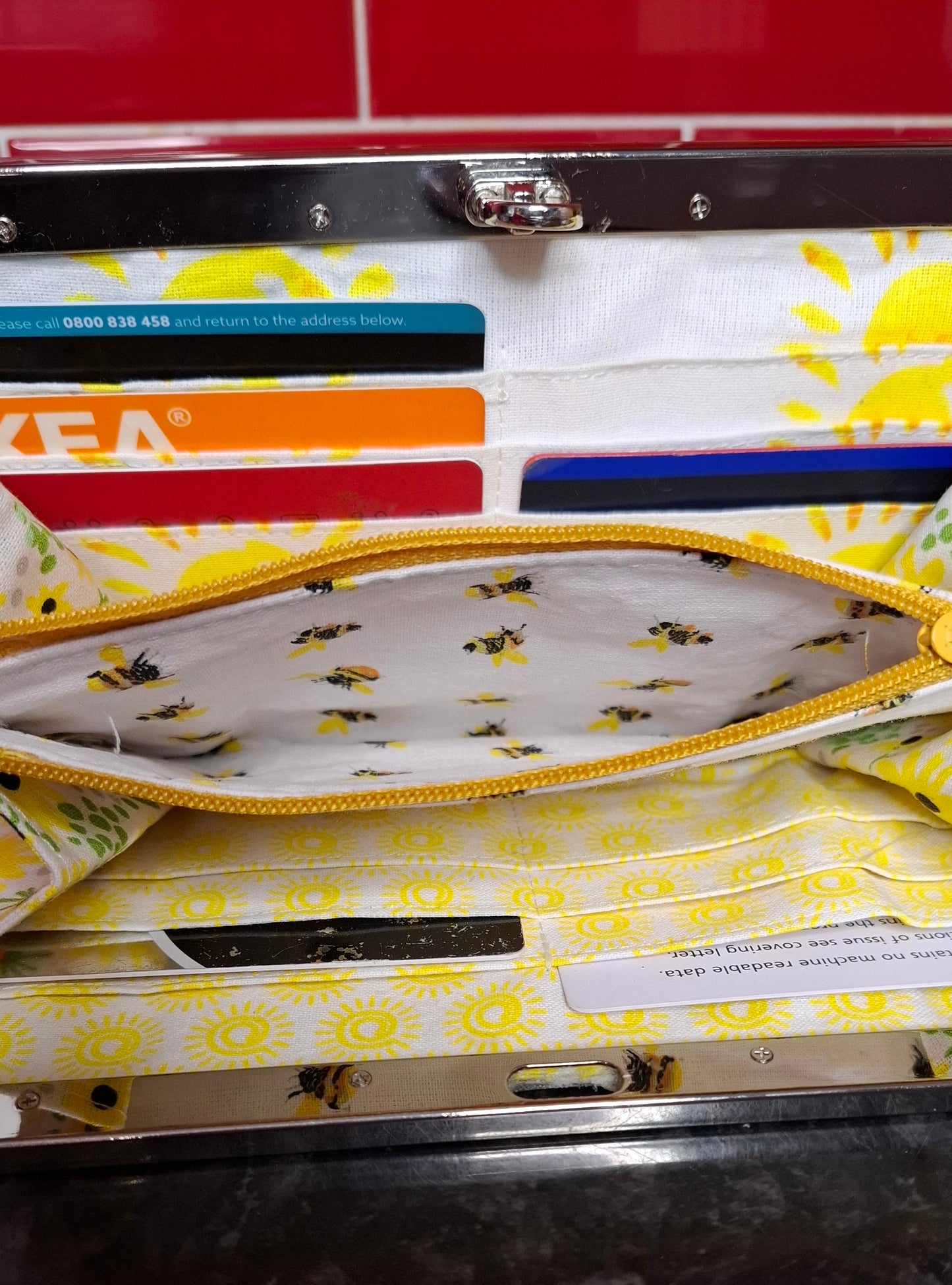 The Wonder Wallet sewn by Donna and shown open