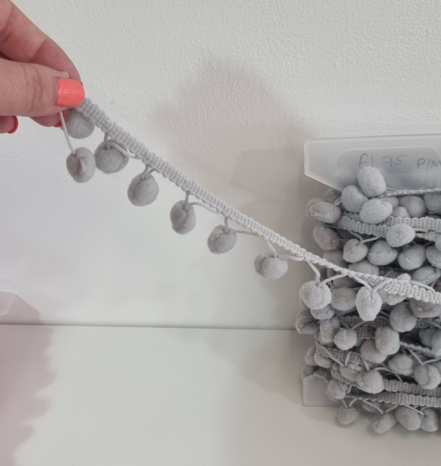 20mm pom pom trim in grey
