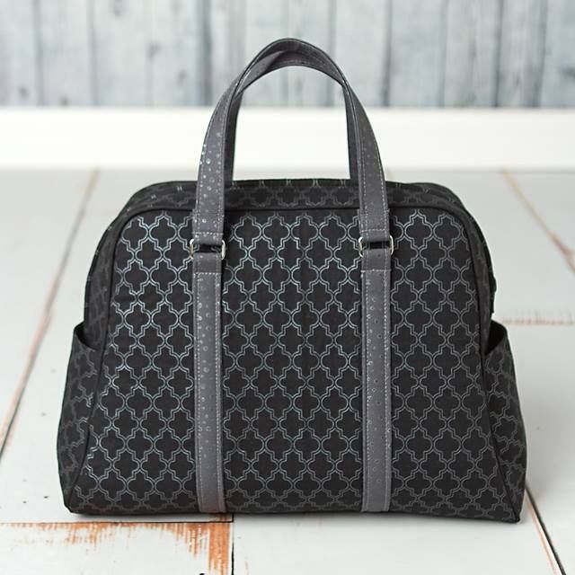 Vivian Handbag & Traveler sewing pattern