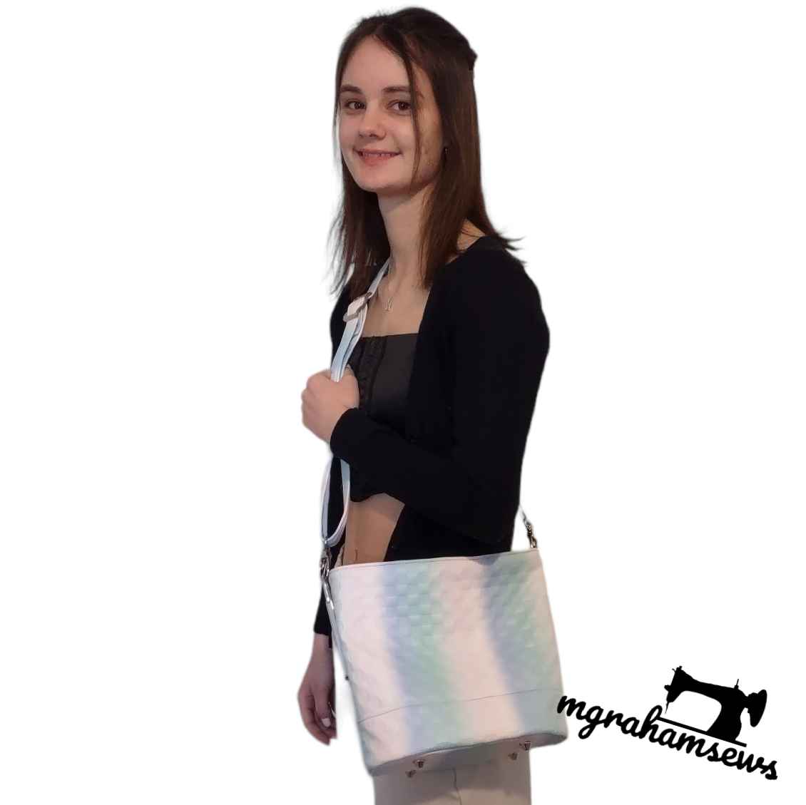 Awesome Oval Bag PDF Sewing Pattern made by Michelle Graham modelled