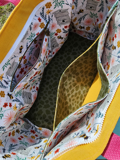 Big Big Bag PDF Sewing Pattern made by Maggie Mafio interior view