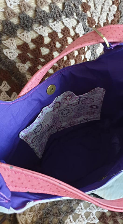 Bucket Tote PDF Sewing Pattern interior pocket 