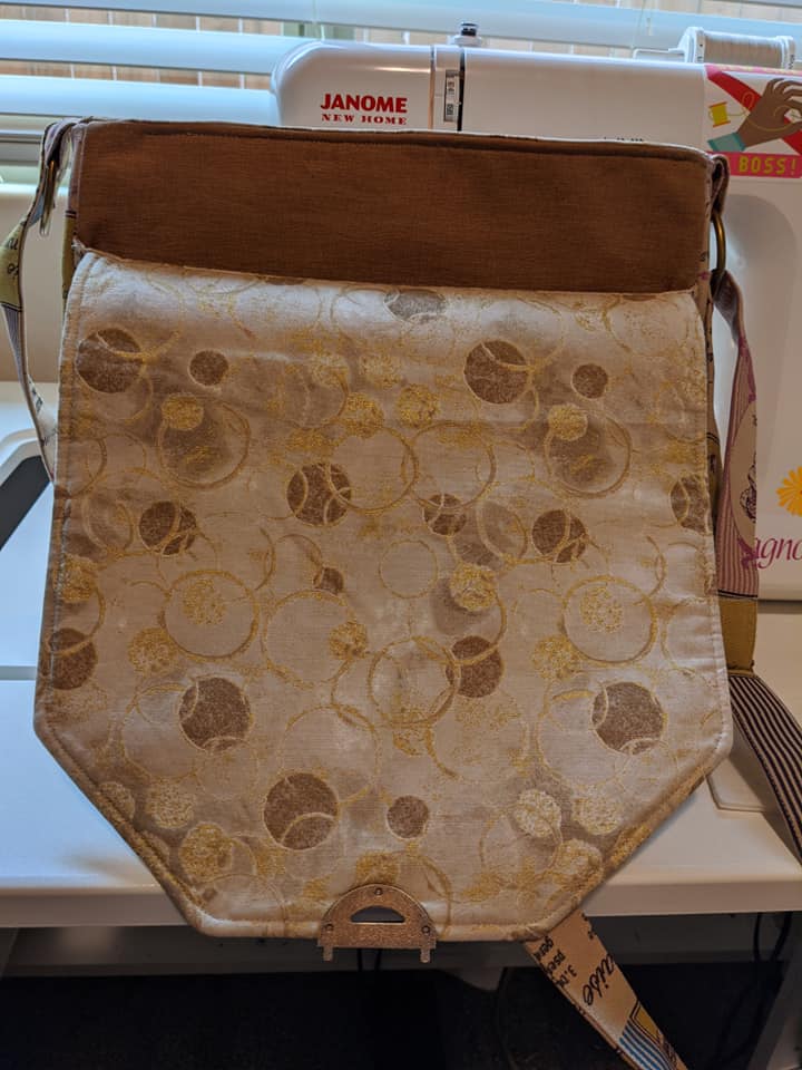 Button Lock Bag PDF Sewing Pattern made by Pam Chavez