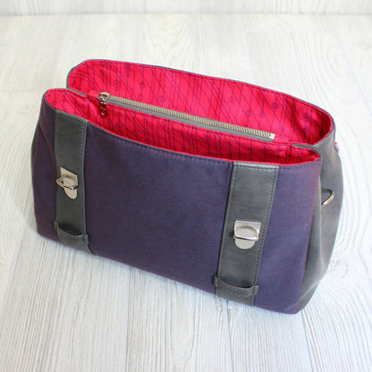  Carter Messenger Handbag Sewing Pattern made by Jennifer Greene inside view