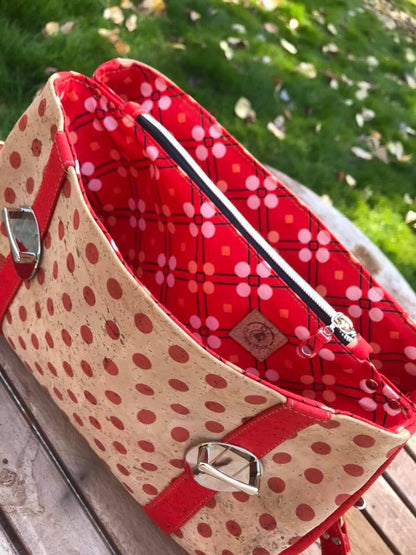 Carter Messenger Handbag sewing pattern made by Sherri Ferraro interior 