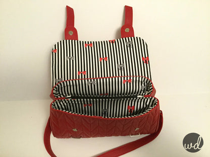 Carter Messenger Handbag sewing pattern made by Wendy Dunham interior view