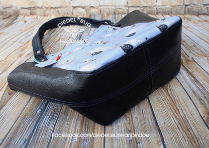  Celine Zip Top Tote Sewing Pattern made by Erin Morris bottom view