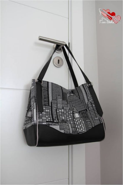 Charlotte City Tote Sewing pattern, city print fabric
