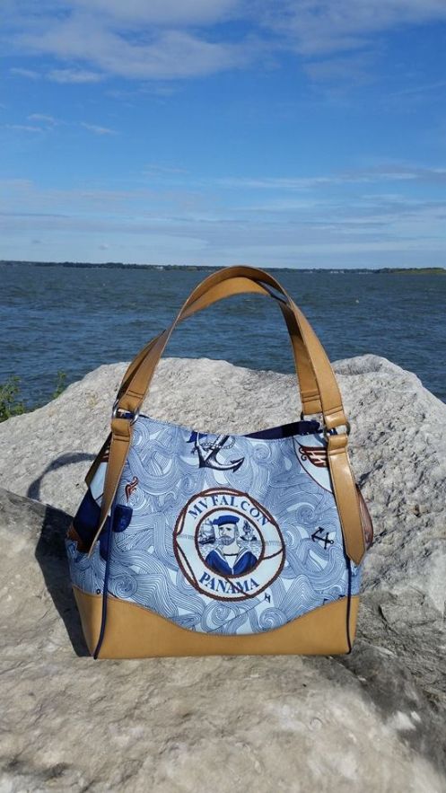 Charlotte City Tote Sewing pattern, featured by the sea