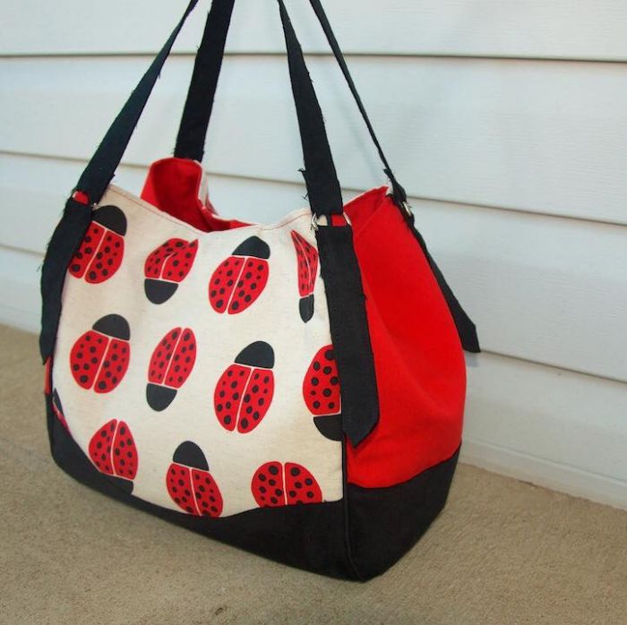 Charlotte City Tote Sewing pattern, ladybird fabric