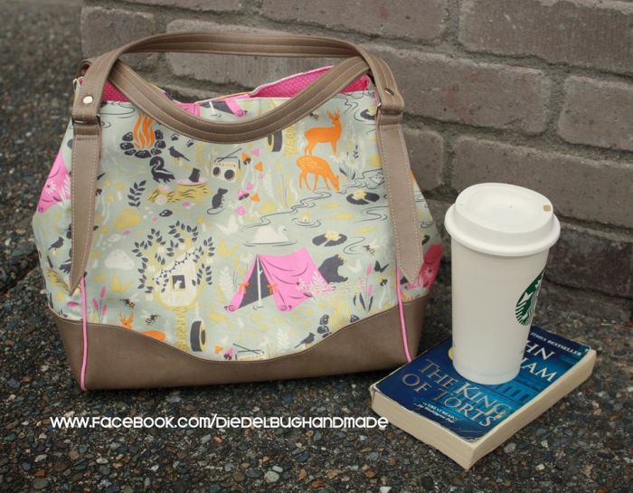 Charlotte City Tote Sewing pattern, made by Diedel Bug Handmade 