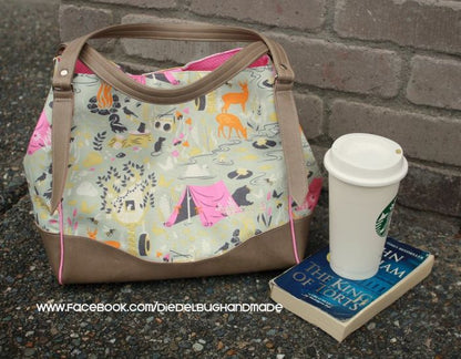 Charlotte City Tote Sewing pattern, made by Diedel Bug Handmade 