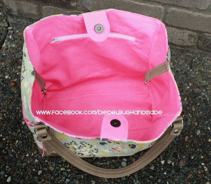 Charlotte City Tote Sewing pattern, pink interior