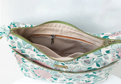 Classic Handbag PDF Sewing Pattern made by Chera Phipody zip view