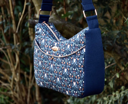 Classic Handbag PDF Sewing Pattern made by Lynne Baldwin, Lynnes Selections