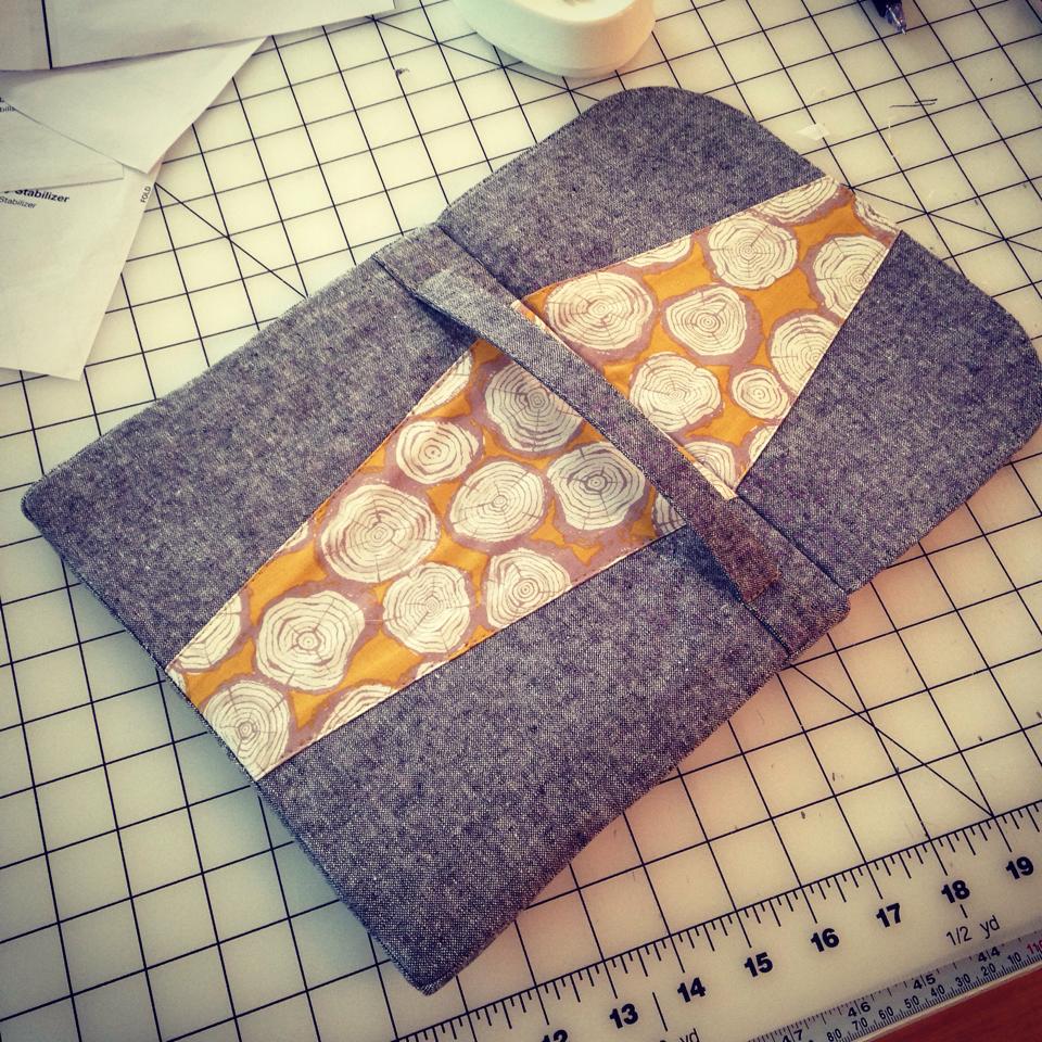 Dakota Tablet Clutch sewing pattern  back view