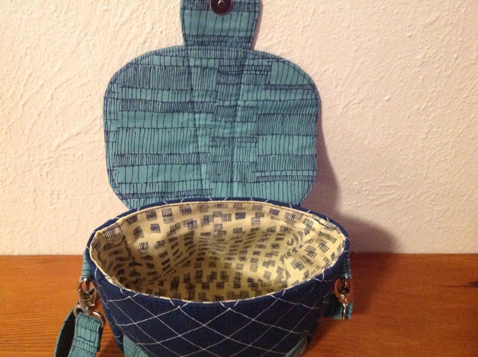 Dollie Mini Crossbody Sewing Pattern  made by Elizabeth Bolton open view