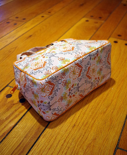 Donna Vintage Handbag sewing pattern  made by Erin Morris / Diedelbug Handmade bottom view