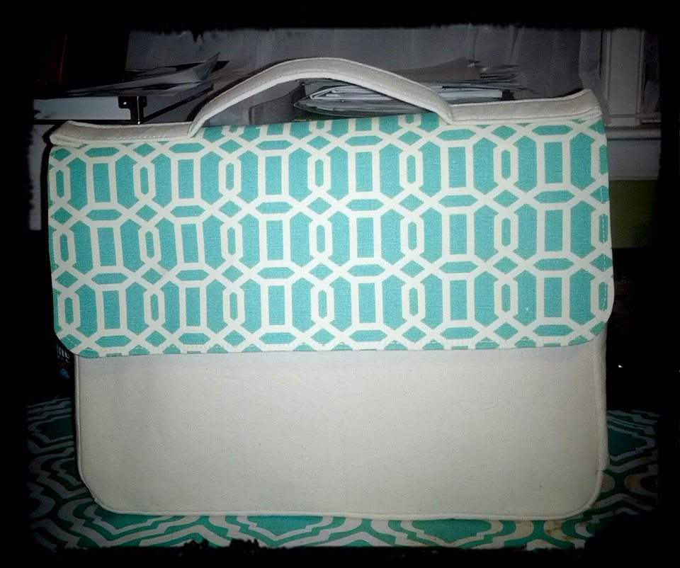  Dorian Messenger bag sewing pattern  geometric contrast fabric