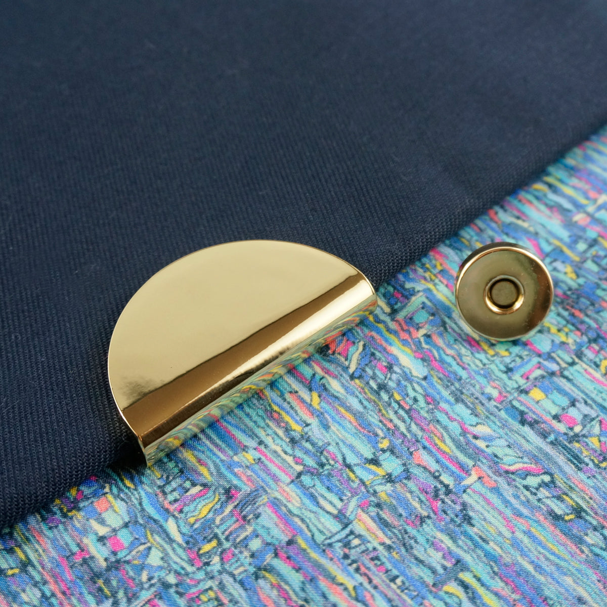 Half Moon Snap (Various)