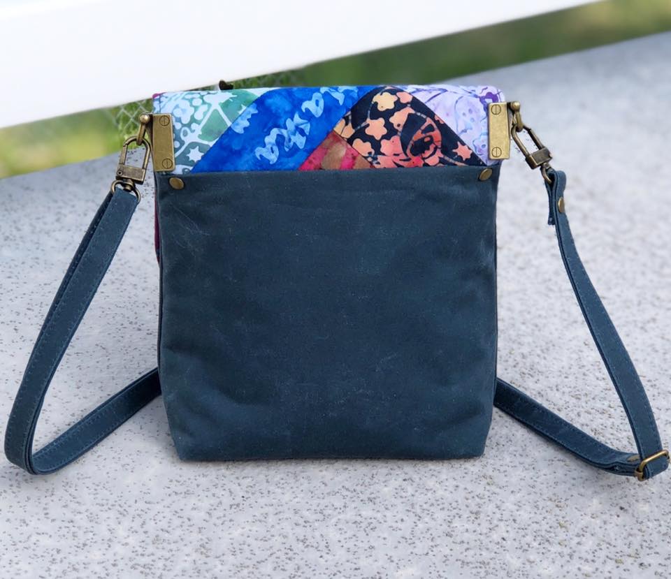 The Crossbody Bag PDF Sewing Pattern rear panel detail 