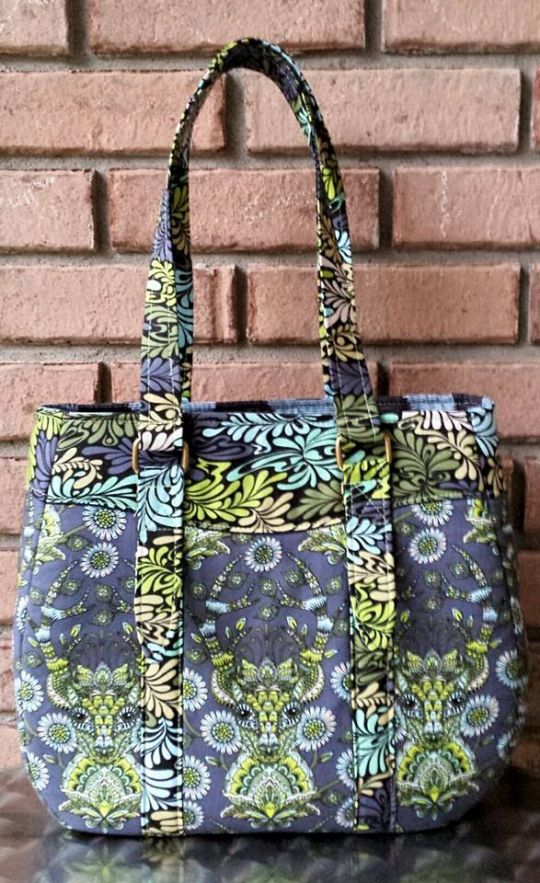 Evelyn Handbag & Market Tote Sewing Pattern deer head fabric