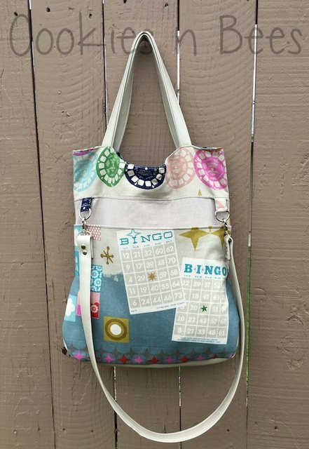 Expedition Tote Sewing pattern   made by Brianne Matlage front view