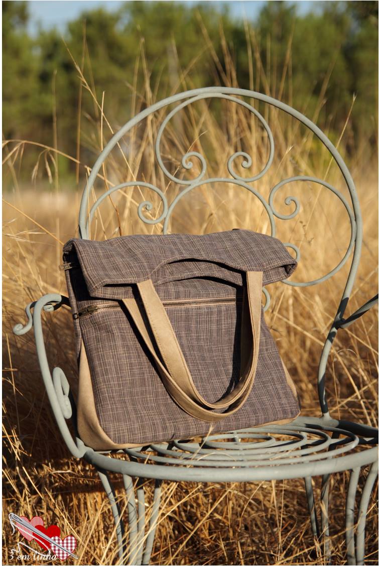 Expedition Tote Sewing pattern  made by Maria Luisa Santos