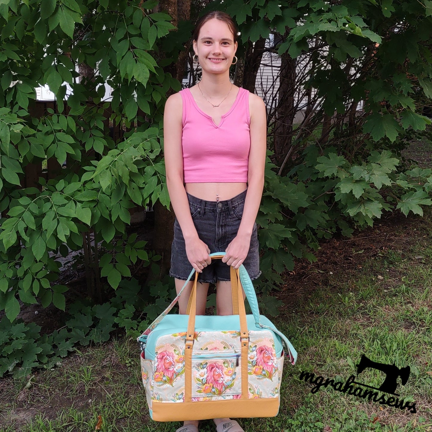 Getaway Bag Paper Sewing Pattern  made by Michelle Graham model front view