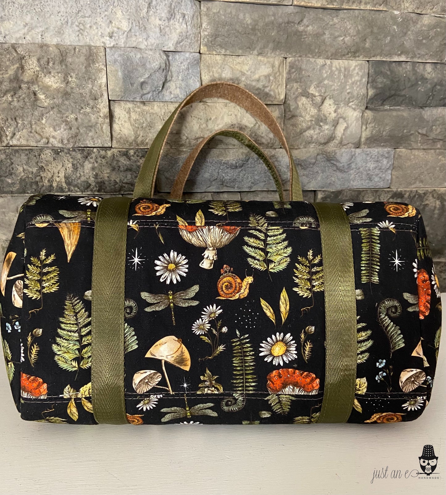 Happy Handbag PDF Sewing Pattern made by Abbe Coury