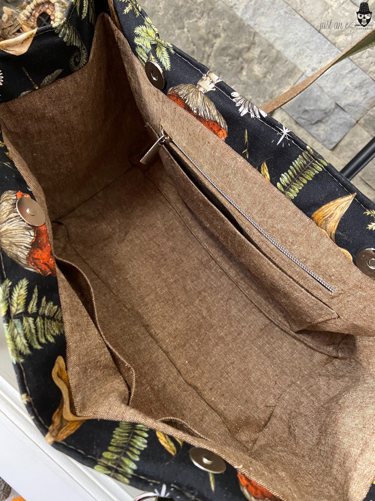 Happy Handbag PDF Sewing Pattern made by Abbe Coury inside view
