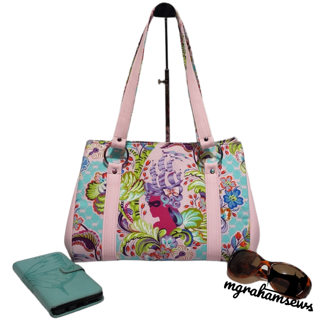 Happy Handbag PDF Sewing Pattern made by Purple Katz Quilting with accessories 