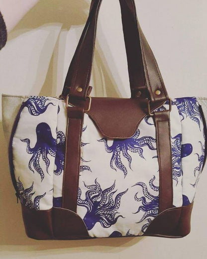 Harriet Expandable Tote Sewing Pattern  made by Jackie Palm