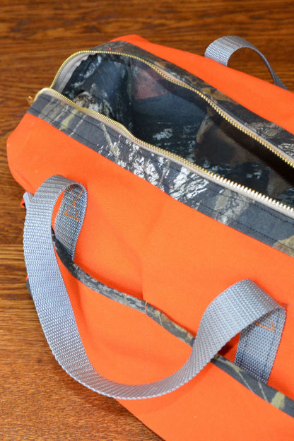  Levi Utility Bag Sewing Pattern made by Cecil zip view